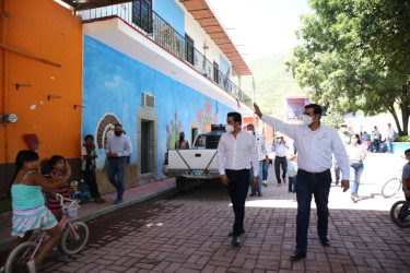 To&ntilde;o Echevarr&iacute;a lleva justicia social a La Yesca