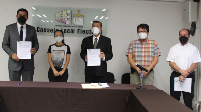 Firman convenio IEEN y Diligencias Corporation