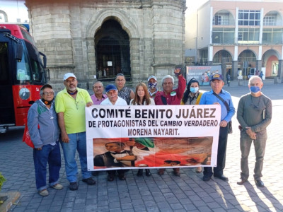 Integrantes del Comit&eacute; Benito Ju&aacute;rez en pie de lucha