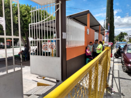 Robos, desmantelamientos y destrucciones en escuelas p&uacute;blicas