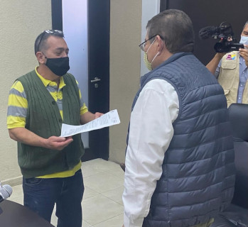 Ayuntamiento de Tepic entreg&oacute; t&iacute;tulos de concesi&oacute;n a locatarios del Mercado Morelos