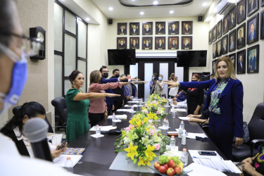 Rindieron protesta ocho nuevos regidores en Tepic