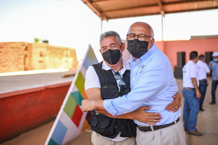 La traici&oacute;n a espalda del Dr. Navarro