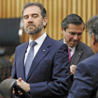 Intentan el cierre de boca al presidente