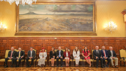 AMLO recibe al Dr. Navarro junto con diez gobernadores electos de MORENA