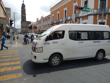 Injusta explotaci&oacute;n a los choferes de combis