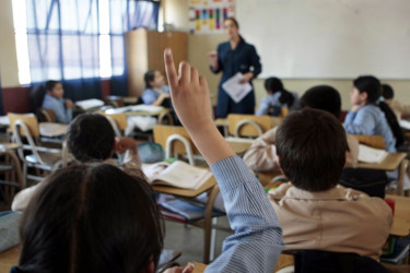Clase de historia universal. Mentiras, mentiras, mentiras. Dizque revoluci&oacute;n, dizque independencia