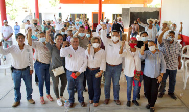 A Chava Hern&aacute;ndez fortalece estructuras del PRI