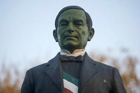Con o sin romanticismo, se necesitan h&eacute;roes para generar patriotismo