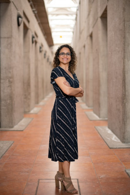 Norma Galv&aacute;n Meza, rectora