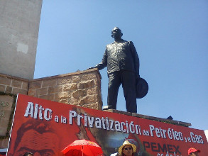 Petrolizar la pol&iacute;tica