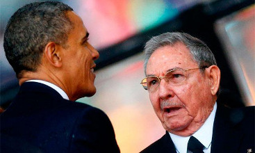 Ra&uacute;l y Obama con Mandela