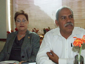 Lola Porras seguir&aacute; firme en el PRD