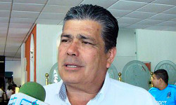 Pol&iacute;tico sin pena ni gloria