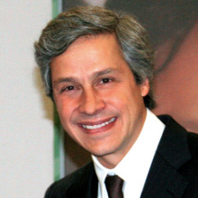 El pol&eacute;mico presidente de &ldquo;mexicanos primero&rdquo; de visita en Tepic