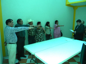 La mano negra de la autoridad electoral