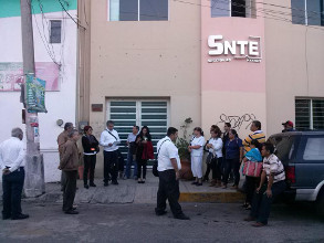 Charros y majaderos, dirigentes de Secci&oacute;n 49 del SNTE