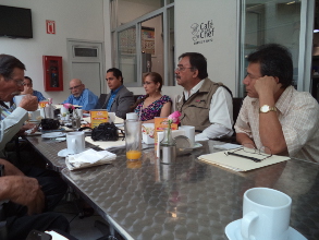 Embestida contra el INE