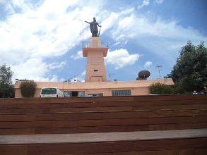 Pa&iacute;s fr&iacute;o, atolondrado, entumido