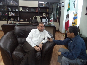 La cr&iacute;tica en los medios de comunicaci&oacute;n no le encabrona