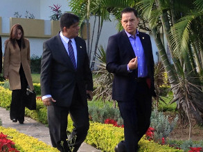 Los notarios de la gente