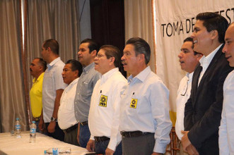 Nayarit, por calle de la amargura	