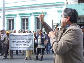 Con unidad, la izquierda puede: PT