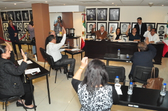 El legislativo insertar&aacute; en documentos oficiales la leyenda: &ldquo;Centenario del Estado de Nayarit 1917-2017&rdquo; 