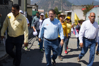 Propuestas de Javier Castell&oacute;n: &Eacute;xito entre tepicenses