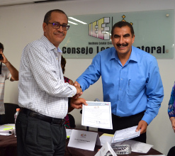 Regresaron curul a diputados plurinominales