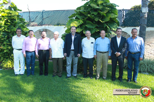 Polo reuni&oacute; a expresidentes del Congreso, los integr&oacute;  a festejos del Centenario