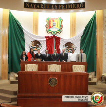 <hr />Con la elecci&oacute;n de tres titulares de &aacute;rea, completa burocracia el Congreso del Estado