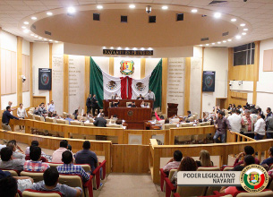 Emblem&aacute;tico el trabajo legislativo