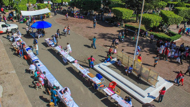 Es ilegal la instalaci&oacute;n de ind&iacute;genas en plaza principal de Tepic: Castell&oacute;n