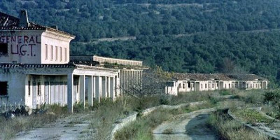 Estaciones ferroviarias abandonadas