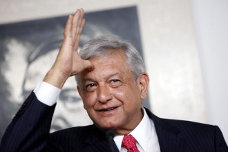 Es democr&aacute;tico-burgu&eacute;s el movimiento de AMLO, no es socialista
