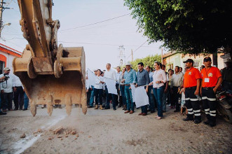 Por la dignificaci&oacute;n de las familias nayaritas trabaja Gobernador Echevarr&iacute;a