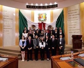 Ven en j&oacute;venes parlamentarios a futuros legisladores