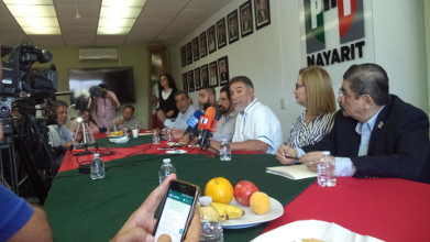 Conforman grupo de a&ntilde;osos militantes para reforzar proselitismo del PRI de Nayarit