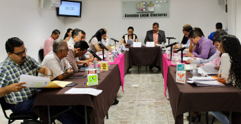 Cuatro asociaciones civiles van que vuelan para partidos pol&iacute;ticos