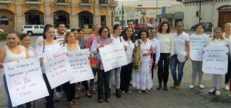 Demandan cese a cr&iacute;menes de mujeres candidatas