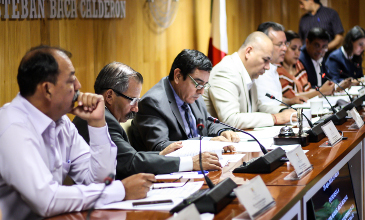 Eval&uacute;a Congreso a aspirantes para fiscales especiales