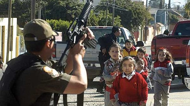 La lucha contra el narcotr&aacute;fico inmoviliza al pueblo