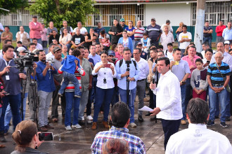 Echevarr&iacute;a cumple con su deber de gobernante en municipio de Xalisco 