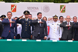 Homenaje en honor a los h&eacute;roes ni&ntilde;os