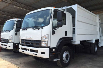 To&ntilde;o le echa la mano a Castell&oacute;n