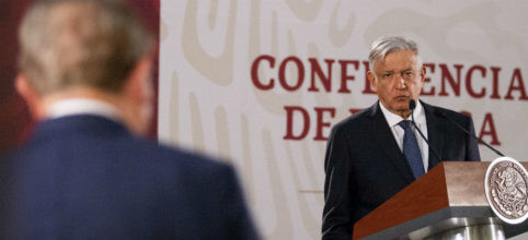 Al INE pidieron cancelar las ma&ntilde;aneras de L&oacute;pez Obrador