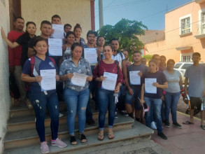 INJUVE concede becas de estudio a universitarios de Ruiz  