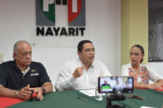En Nayarit votaron m&aacute;s de siete mil priistas