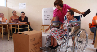 Discapacitados podr&aacute;n votar acompa&ntilde;ados